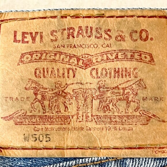 Levis 505 Women's Straight-Leg Blue Denim Jeans Size 26x27 Mid Rise Cotton - Picture 5 of 10